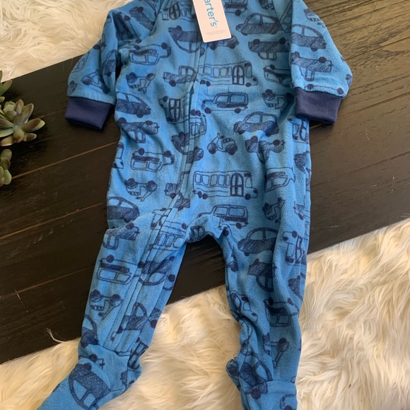 Carters 4 pc bundle - Picture 5 of 5